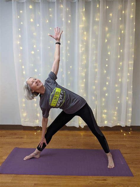Yoga w/Claudia .
